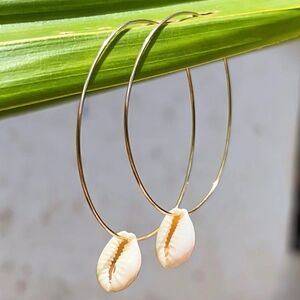 🐚 hoop earrings 🐚